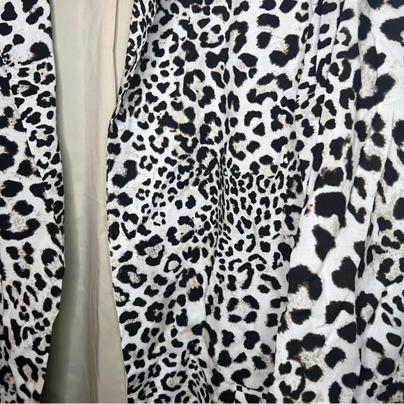 Chico’s Animal Print Open Front Blazer Jacket Medium White Black Brown - Picture 3 of 8